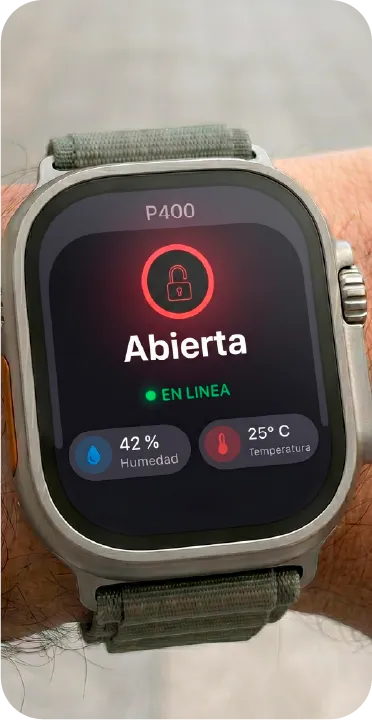 Smartwatch notificando puerta abierta